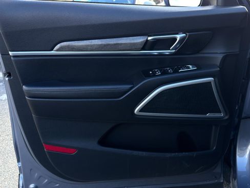 Used 2020 Kia Telluride EX w/ EX Premium Package image 14