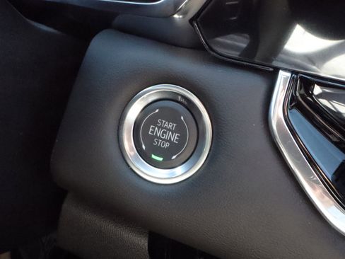 New 2025 GMC Canyon Elevation w/ Convenience Package image 20