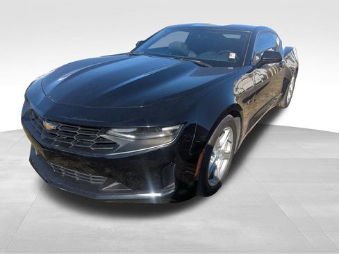 Used 2019 Chevrolet Camaro LT image 9