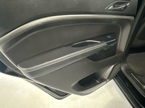 Used 2016 Cadillac SRX Luxury w/ Driver Awareness Package image 27