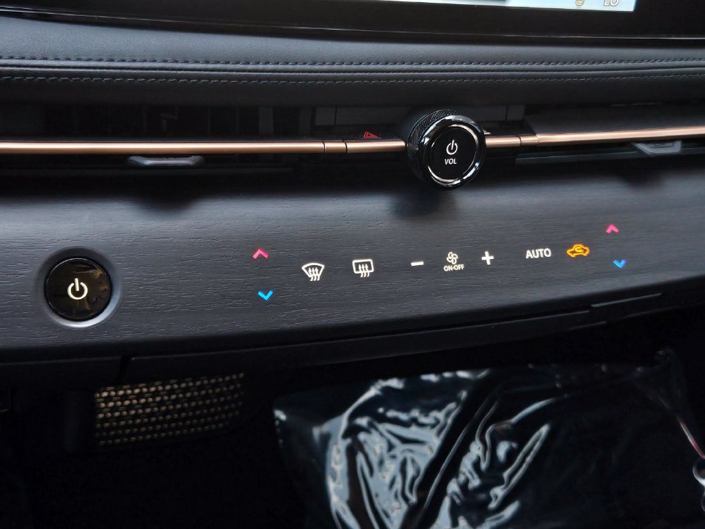 Used 2023 Nissan Ariya FWD image 21