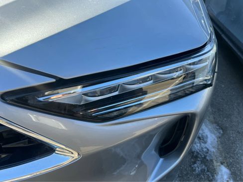 Used 2023 Acura MDX SH-AWD w/ Advance Package image 5