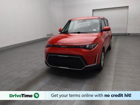 Used 2025 Kia Soul LX image 1