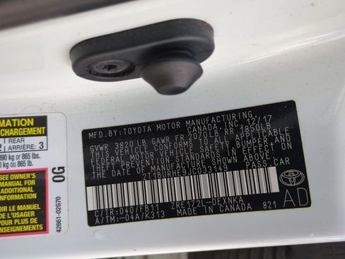Used 2018 Toyota Corolla LE FWD image 15