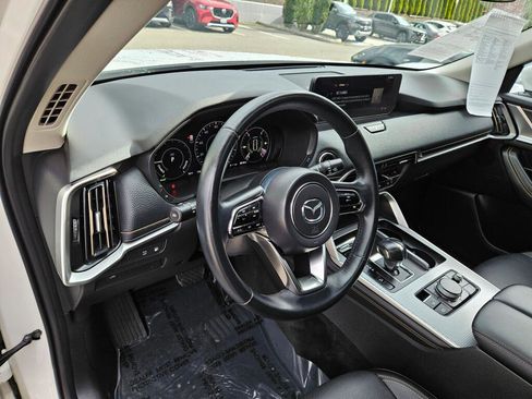 Certified 2024 MAZDA CX-90 Plug-In Hybrid w/ Preferred AWD/4WD image 17