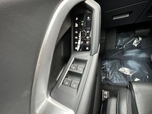 Certified 2025 Audi Q5 Premium Plus w/ Premium Plus AWD/4WD image 24
