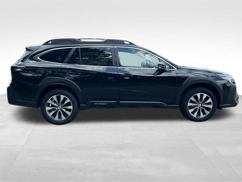 Used 2024 Subaru Outback Limited AWD/4WD image 6