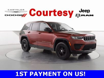 Certified 2023 Jeep Grand Cherokee Laredo w/ Luxury Tech Group I