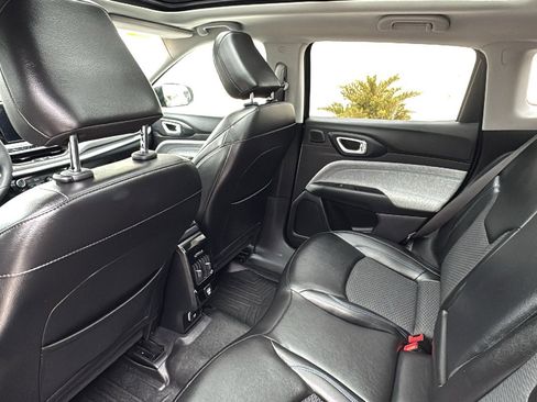 Certified 2022 Jeep Compass Latitude w/ Sun and Sound Group image 28