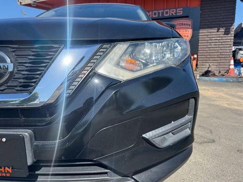 Used 2020 Nissan Rogue S FWD image 5