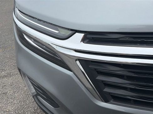 Used 2024 Chevrolet Equinox LT w/ LPO, Floor Liner Package AWD/4WD image 12