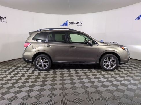 Used 2017 Subaru Forester 2.5i Touring w/ Popular Package #2 AWD/4WD image 8
