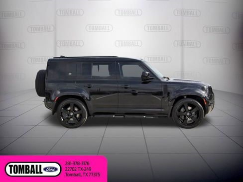 Used 2023 Land Rover Defender 110 X-Dynamic SE AWD/4WD image 8