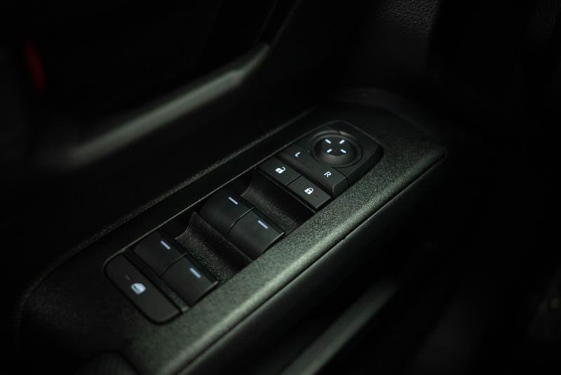 Used 2025 Toyota 4Runner SR5 AWD/4WD image 28