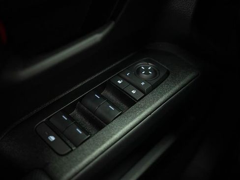 Used 2025 Toyota 4Runner SR5 AWD/4WD image 28