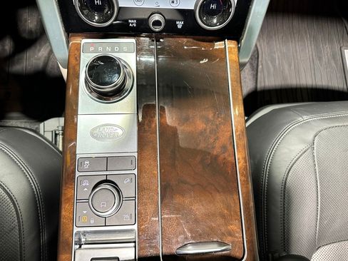 Used 2020 Land Rover Range Rover HSE image 27