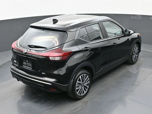 Used 2024 Nissan Kicks SV image 44