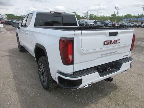 New 2026 GMC Sierra 1500 AT4 AWD/4WD image 9