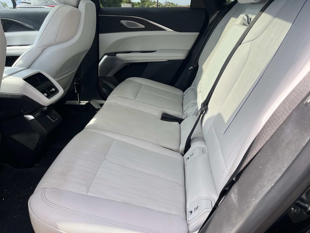 Certified 2024 Cadillac Lyriq Sport RWD image 21
