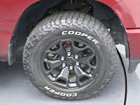 Used 2020 RAM 1500 Big Horn AWD/4WD image 31