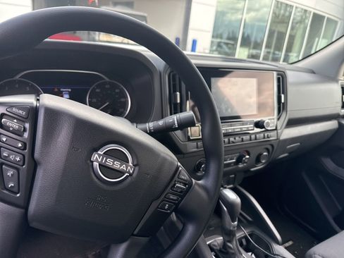 Used 2025 Nissan Frontier S w/ S Utility Package image 6