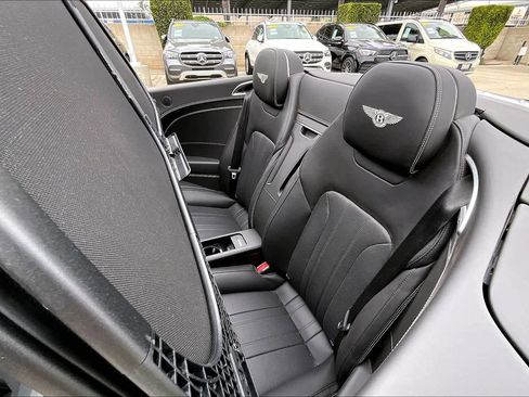 Used 2021 Bentley Continental GT image 20