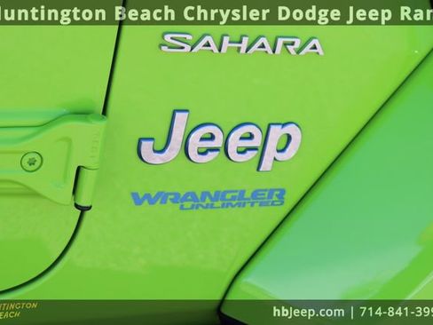 Used 2021 Jeep Wrangler Unlimited Sahara w/ Cold Weather Group image 9