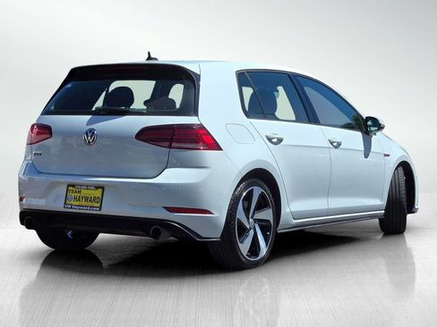 Used 2018 Volkswagen GTI SE FWD image 5