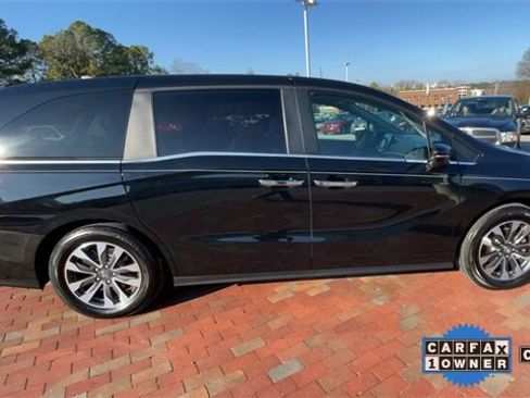 Certified 2024 Honda Odyssey EX-L image 2