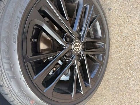 Used 2026 Toyota Camry SE w/ Convenience Package image 6