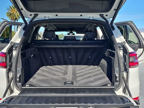 Used 2023 BMW X5 sDrive40i w/ Parking Assistance Package image 12