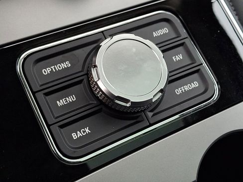 Used 2025 INEOS Grenadier Fieldmaster Edition image 23