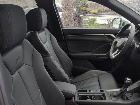 Used 2025 Audi Q3 2.0T Premium w/ Convenience Package image 11