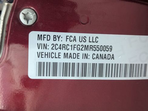 Used 2021 Chrysler Pacifica Touring w/ Uconnect Theater Family Group image 16