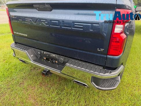 Used 2019 Chevrolet Silverado 1500 LT w/ All-Star Edition AWD/4WD image 3