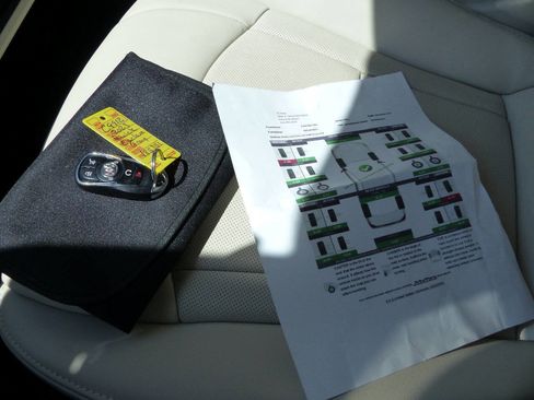Used 2023 Buick Enclave Essence w/ Experience Buick Package FWD image 20