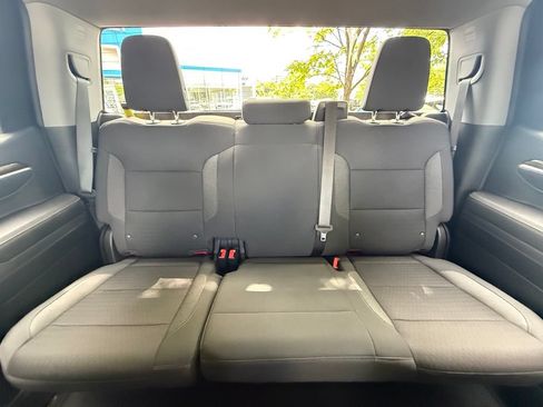 Used 2022 Chevrolet Silverado 1500 LT AWD/4WD image 31