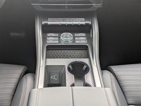 New 2026 Lincoln Nautilus Reserve image 17