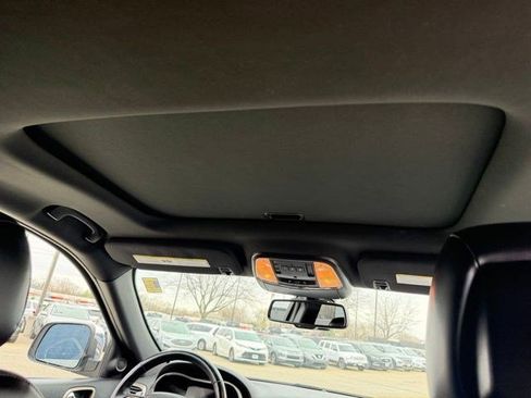 Used 2015 Jeep Grand Cherokee Limited image 27