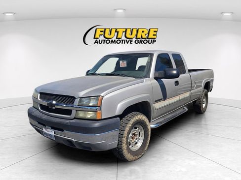 Used 2004 Chevrolet Silverado 2500 LS AWD/4WD image 3