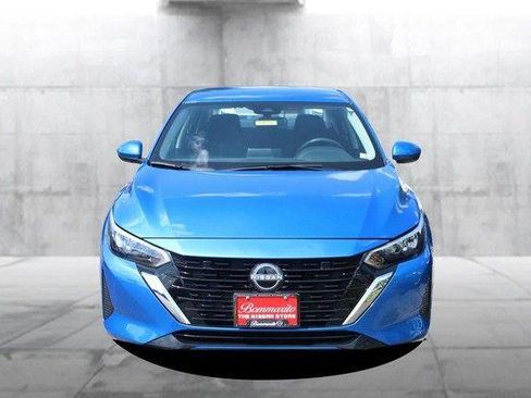 Used 2025 Nissan Sentra SV FWD image 4