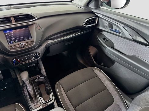 Used 2022 Chevrolet TrailBlazer LT image 24