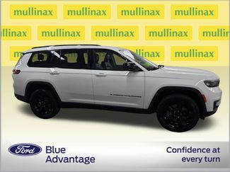 Used 2022 Jeep Grand Cherokee L Limited w/ Black Appearance Package AWD/4WD video 2