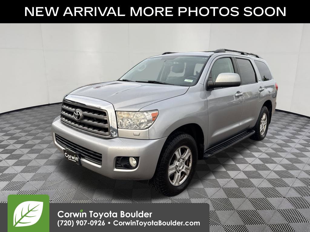 Used 2015 Toyota Sequoia SR5 w/ Premium Package AWD/4WD image 3