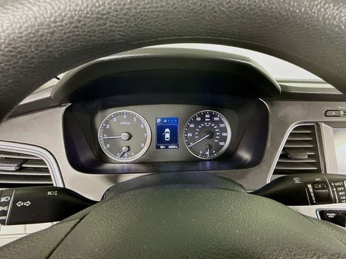 Used 2017 Hyundai Sonata SE image 24