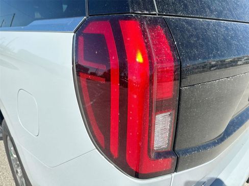 Certified 2025 Ford Expedition Active RWD image 34