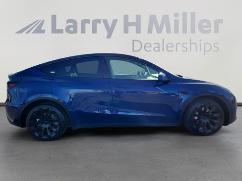 Used 2023 Tesla Model Y Long Range image 6