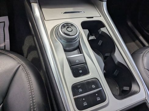 Used 2023 Ford Explorer XLT w/ Equipment Group 202A RWD image 15