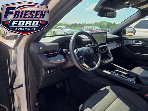 Used 2025 Ford Explorer ST-Line w/ Premium Package AWD/4WD image 11