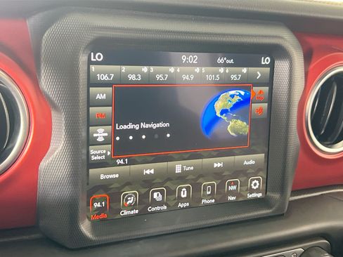 Used 2023 Jeep Wrangler Unlimited Rubicon w/ LED Lighting Group AWD/4WD image 15